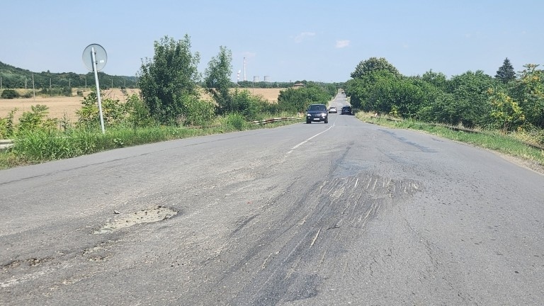 През септември започва основният ремонт на пътя Мъдрец - Гълъбово