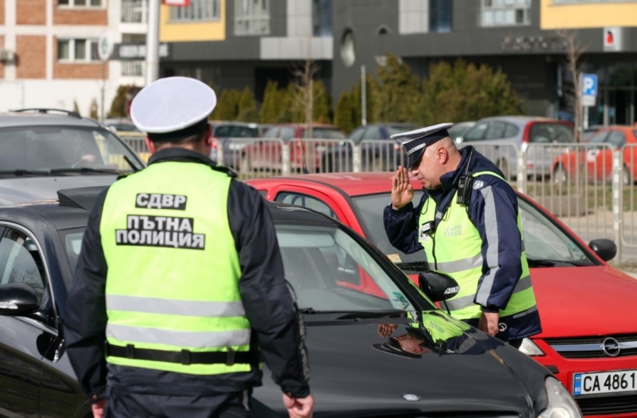 Нарушителите на пътя вече получават фишове и актове по електронен път