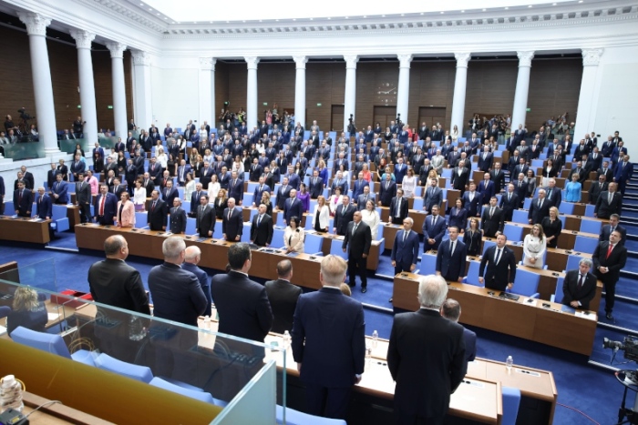23,6 млн. лв. за заплати и още милиони за пътувания – цената на Народното събрание