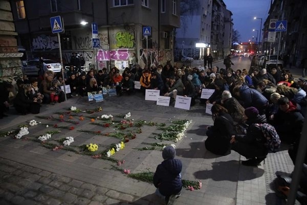 Защо? Две години след трагедията с Филип — присъда все още няма