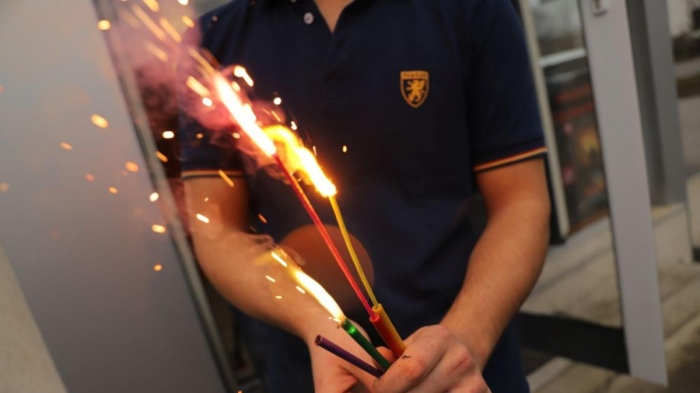 Швейцарски кантони забраниха фойерверки на закрито след смъртоносния пожар в бар Кран-Монтана