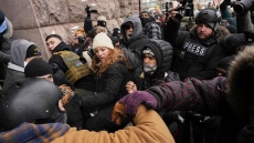 Сблъсъци в Минеаполис след протести за и против имиграционната политика на Тръмп