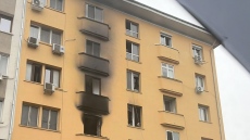 Жена загина при нощен пожар в жилищна кооперация в центъра на София