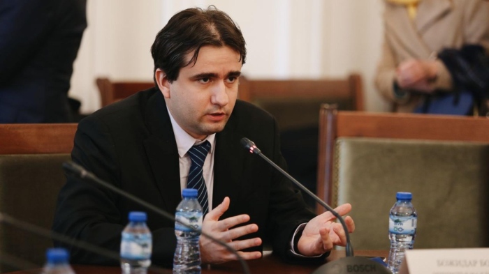 Божанов: Рано е да говорим за сътрудничество с Румен Радев след изборите