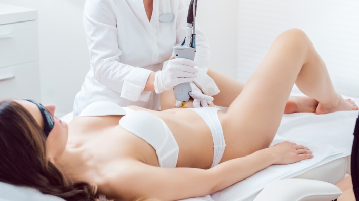 Скандал в Казанлък след разпространение на интимни кадри от козметичен салон