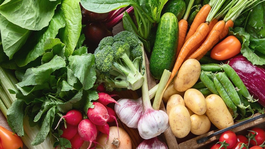 Цените на зеленчуците скочиха с до 30 процента