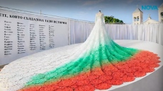 В Раковски шият рокля от 1500 дантелени карета