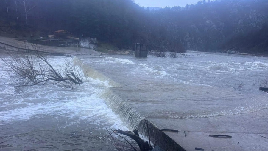 Частично бедствено положение в Ардино и Гълъбово след порои