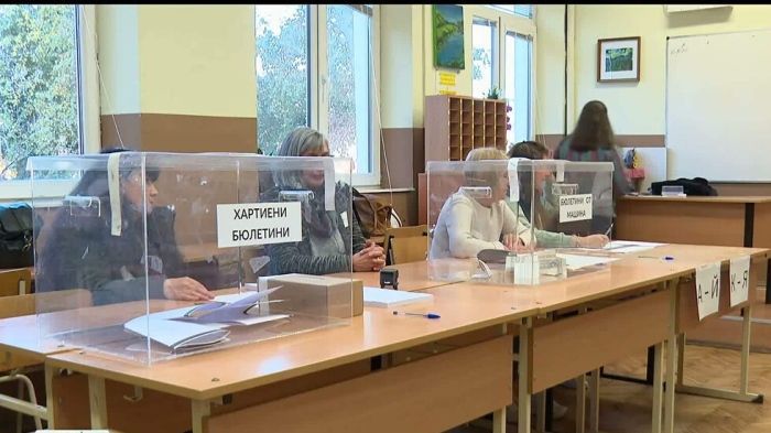 ЦИК вдига заплатите на комисиите за вота на 19 април