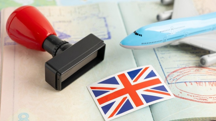 Великобритания въвежда нови проверки и може да спира пътници от полет