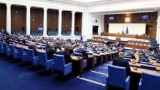 Парламентът изслуша министри заради риска от недостиг на горива