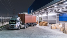 Правителството готви помощ за фирмите в транспорта на храни