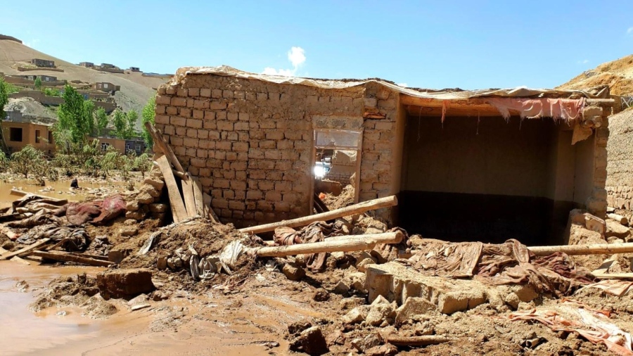 Афганистан: Над 400 жертви при удар по болница в Кабул