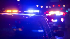 Полицията откри три деца сами в задимен обор в Беброво