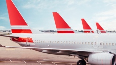 Авиационният сектор очаква месеци криза и по-скъпи билети