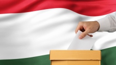 Унгария гласува след два дни в решаващ вот