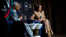 Камала Харис обмисля нова кандидатура за президент през 2028 г.