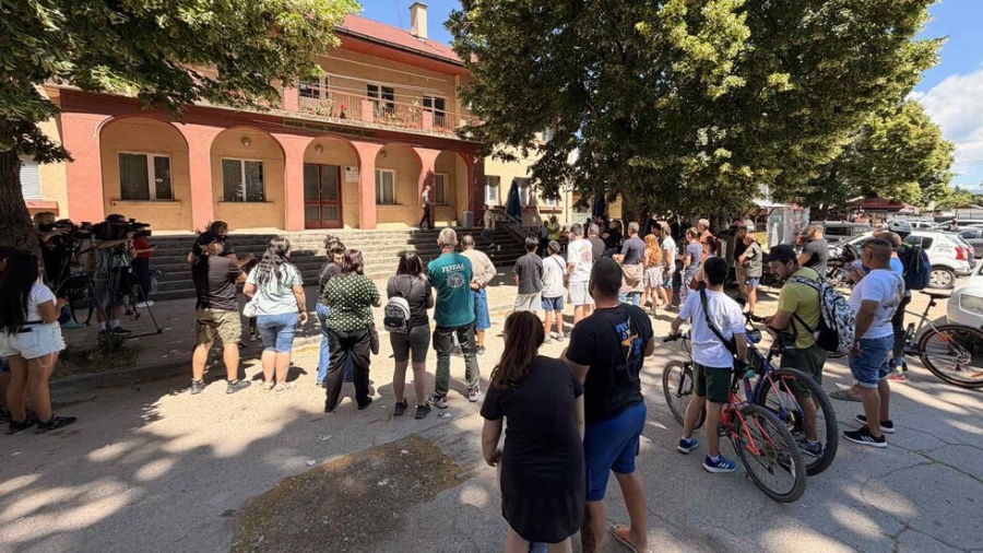 Протест в Лесново след случай с прегазено детско колело