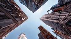 Евакуираха небостъргач в Манхатън заради огънати носещи колони