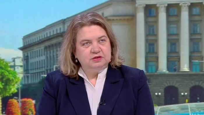 Киселова поиска доказателства за полетите на Делян Пеевски