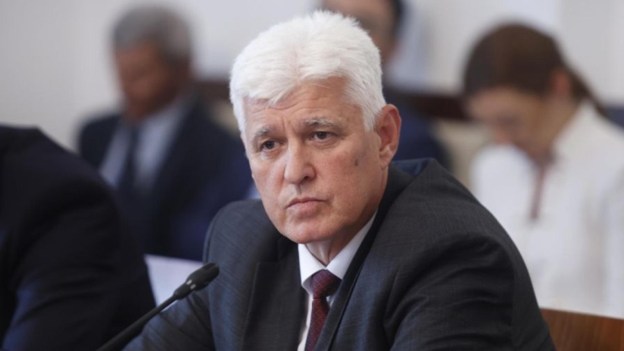 Стоянов: Самолетите на САЩ в Безмер не засягат суверенитета