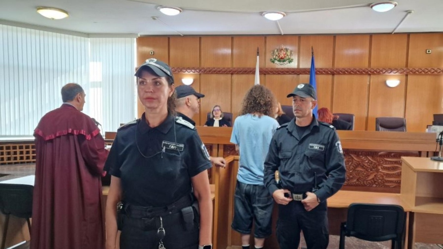 Апелативният съд остави 15-годишен обвиняем за убийството на Кузев в ареста