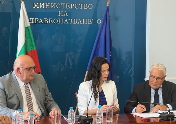 НЗОК ще плати надлимитната дейност на болниците през 2026 г.