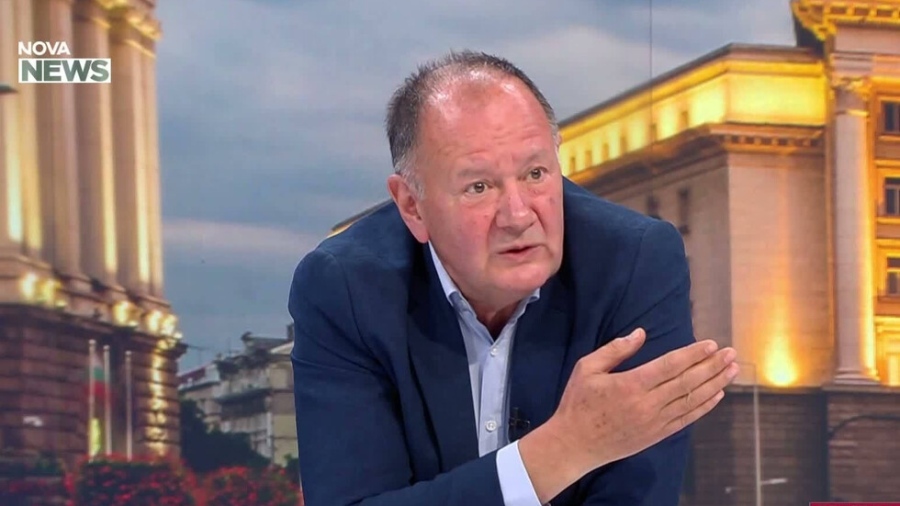 Миков: Атаките за помилванията няма да навредят на Йотова