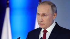 Путин обвърза парламентарния вот с подкрепата за войната