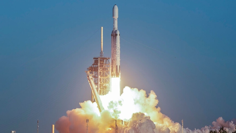 Starship излетя за шест обиколки около Земята