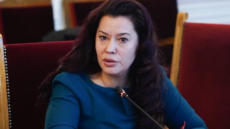 Катя Ивкова освободи Иванка Динева от Медицински надзор