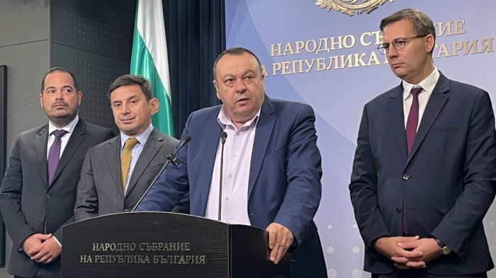 ДПС иска проверка за договорите за мантинели и съветник на премиера