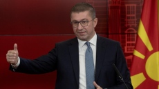 Мицкоски чака отговор от София за среща на външните министри