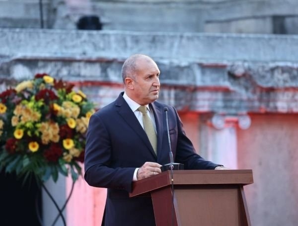 Ангажиментът към младите лекари влиза в бюджета за 2027 г.