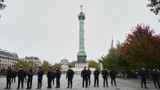 Франция изпраща 70 000 служители заради нови протести в Париж