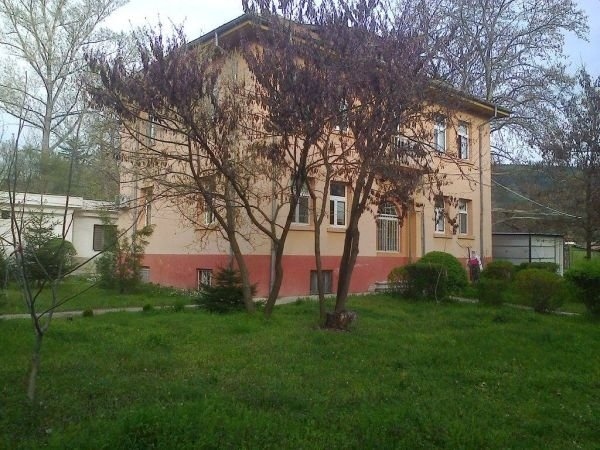 Д-р Пандев остава начело на белодробната болница в Благоевград