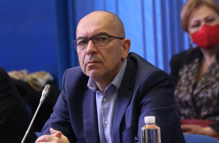 Д-р Константинов: Липсата на грипни ваксини е скандал