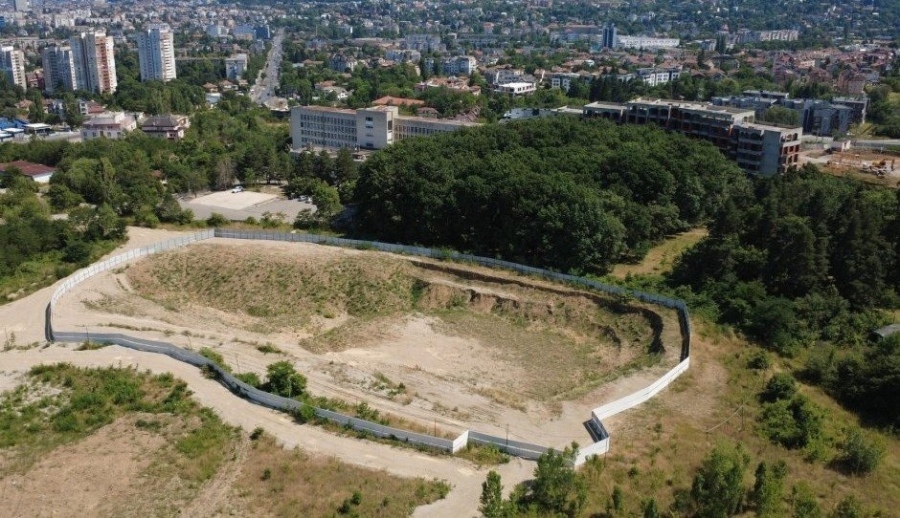 Споровете за детската болница остават нерешени